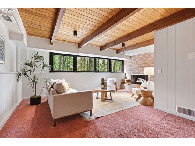 10625 Sw LANCASTER Rd, Portland, OR 97219