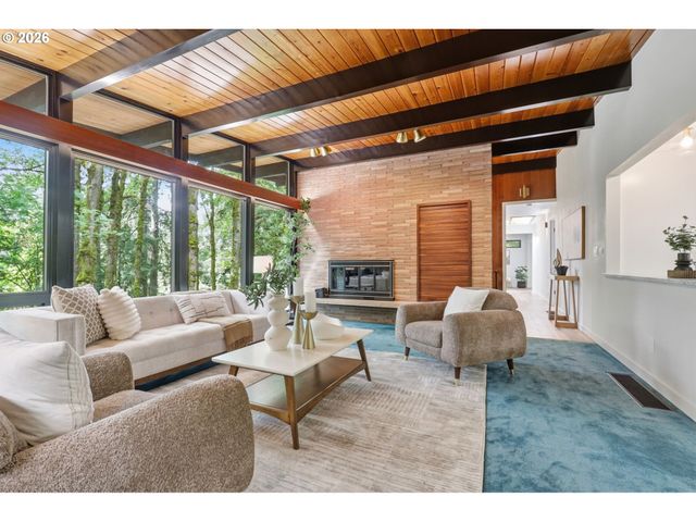 10625 Sw LANCASTER Rd, Portland, OR 97219