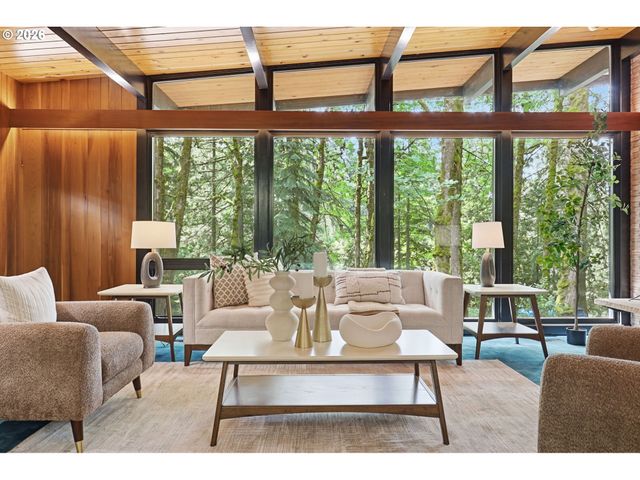 10625 Sw LANCASTER Rd, Portland, OR 97219