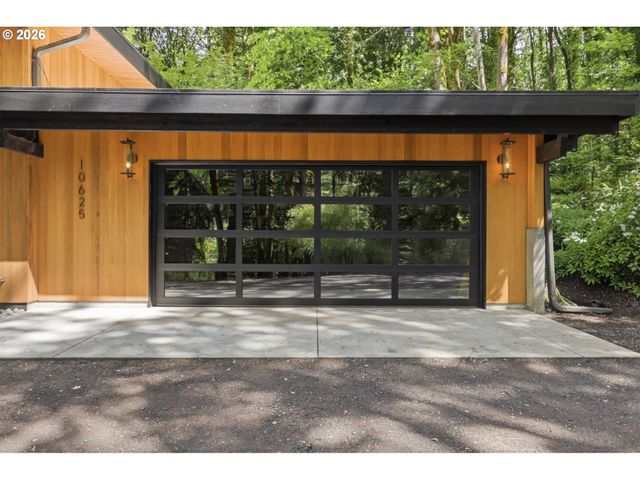 10625 Sw LANCASTER Rd, Portland, OR 97219