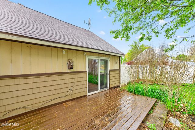 1120 Outer Drive, Rotterdam, NY 12303