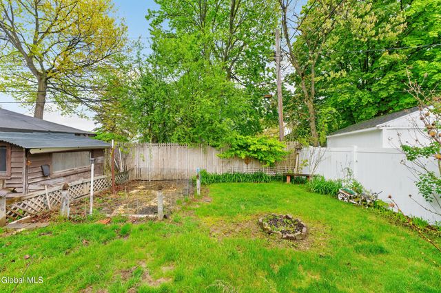1120 Outer Drive, Rotterdam, NY 12303