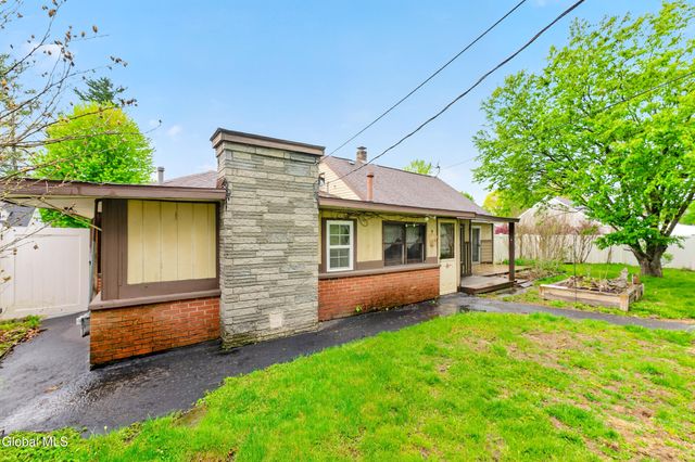 1120 Outer Drive, Rotterdam, NY 12303