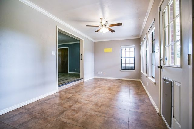 209 N Ave B, Ballinger, TX 76821