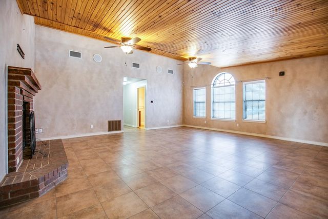 209 N Ave B, Ballinger, TX 76821