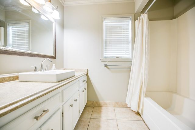 209 N Ave B, Ballinger, TX 76821