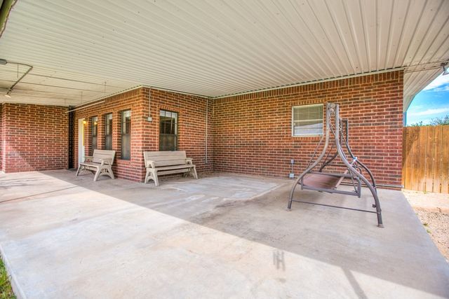 209 N Ave B, Ballinger, TX 76821