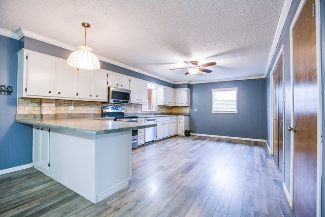 209 N Ave B, Ballinger, TX 76821