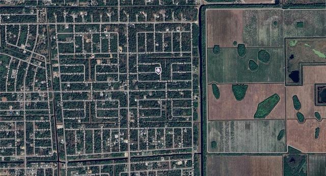 1224 Rosita ST E, Lehigh Acres, FL 33974