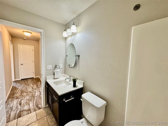 14616 E 114th Street North, Owasso, OK 74055