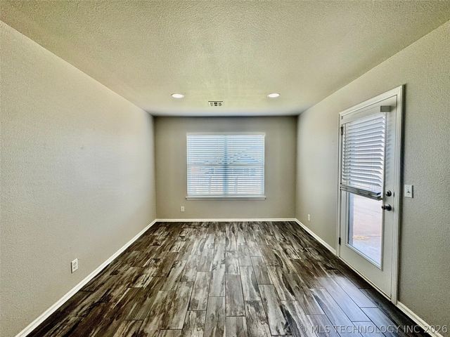 14616 E 114th Street North, Owasso, OK 74055