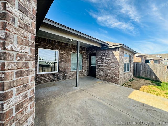 14616 E 114th Street North, Owasso, OK 74055