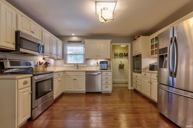 836 S Norman Avenue, Evansville, IN 47714