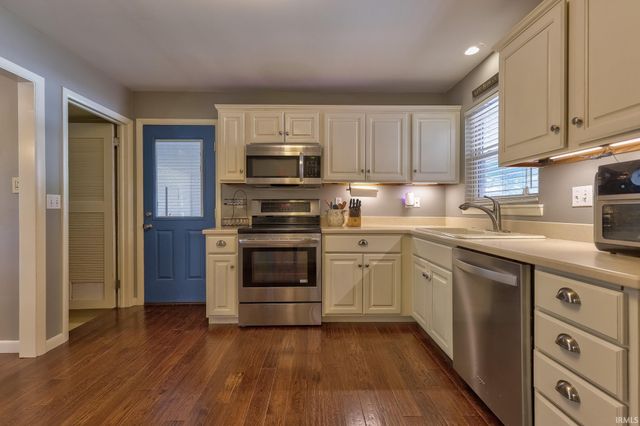 836 S Norman Avenue, Evansville, IN 47714