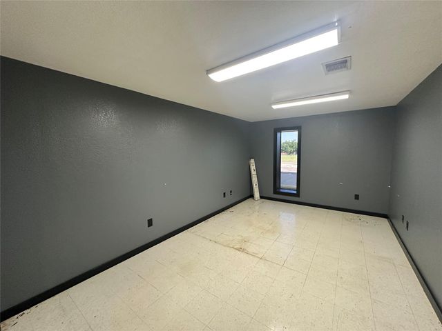 2013 W Us Highway 79, Buffalo, TX 75831
