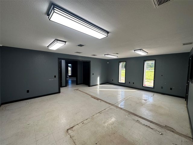 2013 W Us Highway 79, Buffalo, TX 75831