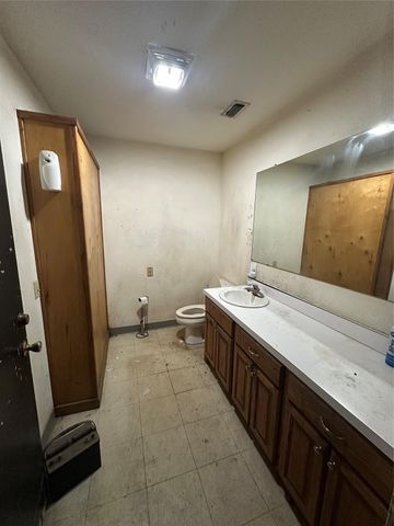2013 W Us Highway 79, Buffalo, TX 75831