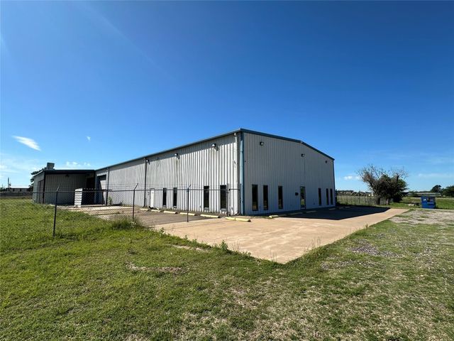 2013 W Us Highway 79, Buffalo, TX 75831