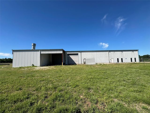 2013 W Us Highway 79, Buffalo, TX 75831