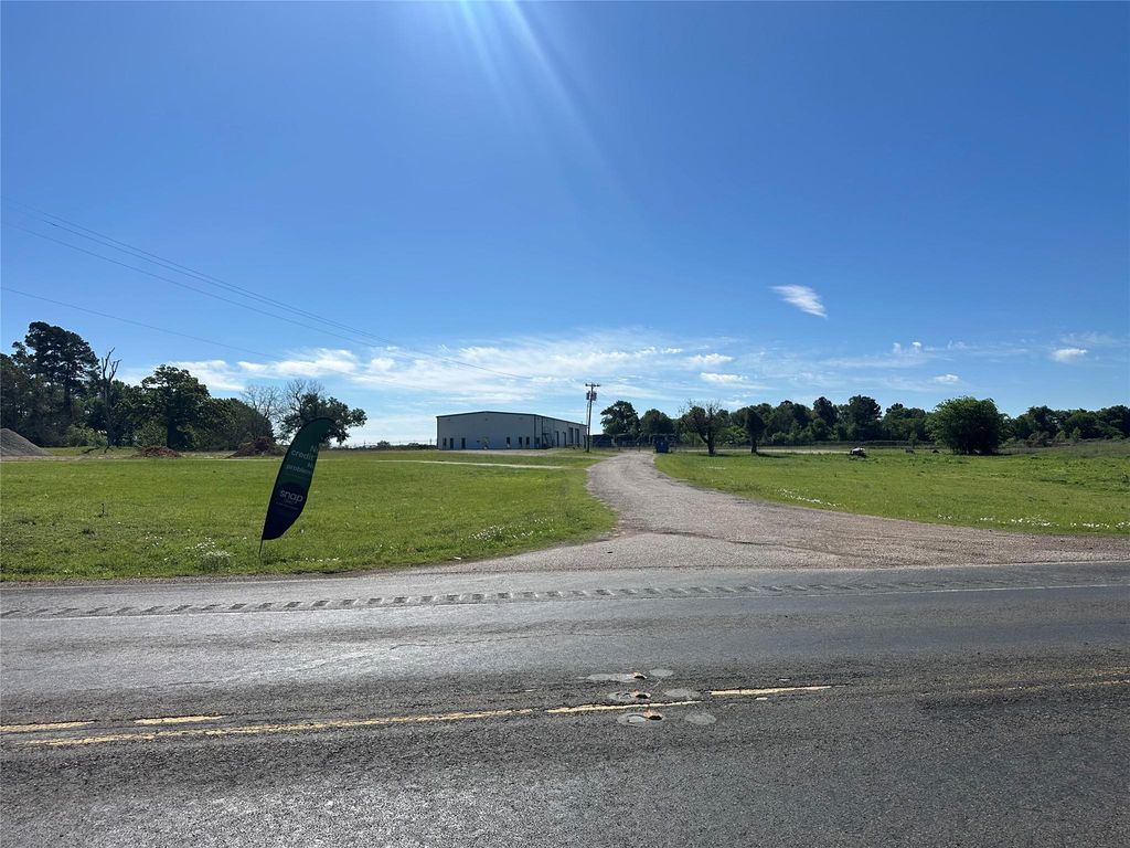 2013 W Us Highway 79, Buffalo, TX 75831