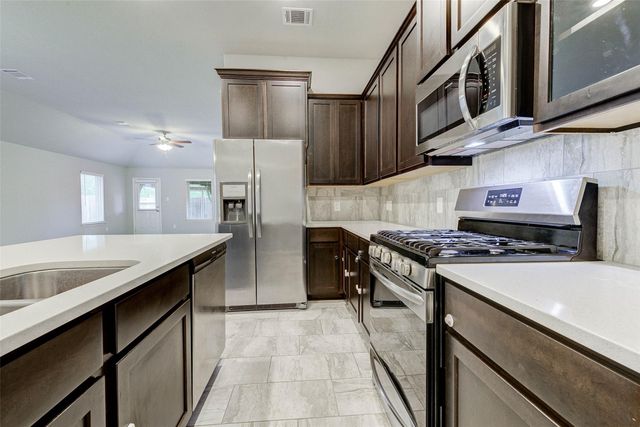 239 Murrieta Lane, Rosharon, TX 77583