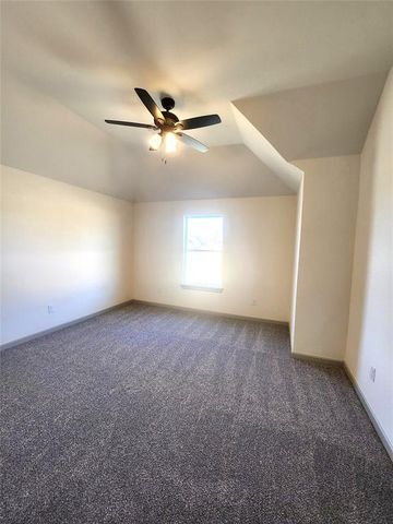 11621 NW 103rd Street, Yukon, OK 73099