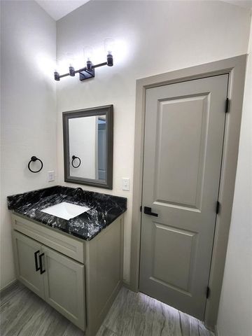 11621 NW 103rd Street, Yukon, OK 73099