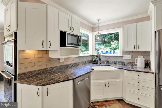 713 OLD FRITZTOWN RD, Reading, PA 19608