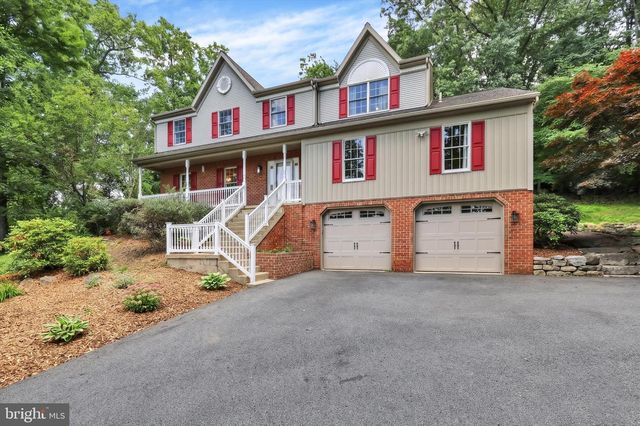 713 OLD FRITZTOWN RD, Reading, PA 19608