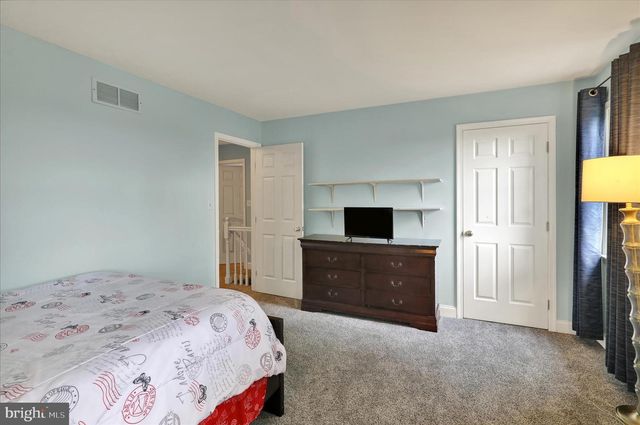 713 OLD FRITZTOWN RD, Reading, PA 19608