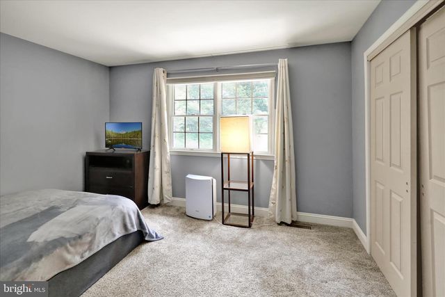713 OLD FRITZTOWN RD, Reading, PA 19608