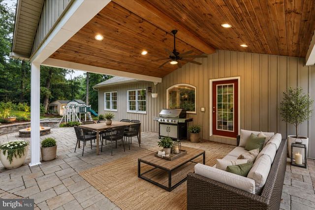 713 OLD FRITZTOWN RD, Reading, PA 19608