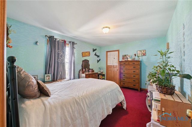 5694 Bermuda Drive, Walbridge, OH 43465