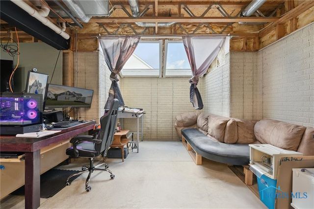 5694 Bermuda Drive, Walbridge, OH 43465