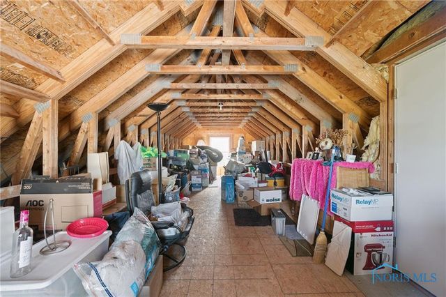 5694 Bermuda Drive, Walbridge, OH 43465