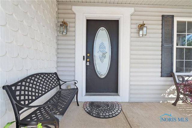 5694 Bermuda Drive, Walbridge, OH 43465