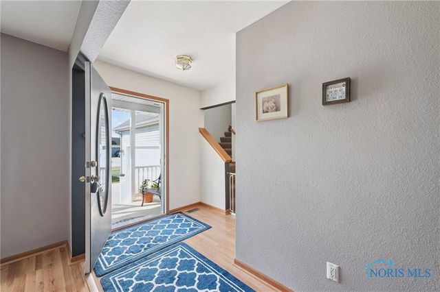 5694 Bermuda Drive, Walbridge, OH 43465