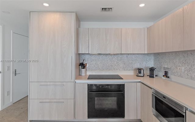 3131 NE 7th Ave 2203, Miami, FL 33137