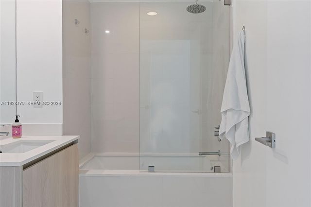 3131 NE 7th Ave 2203, Miami, FL 33137