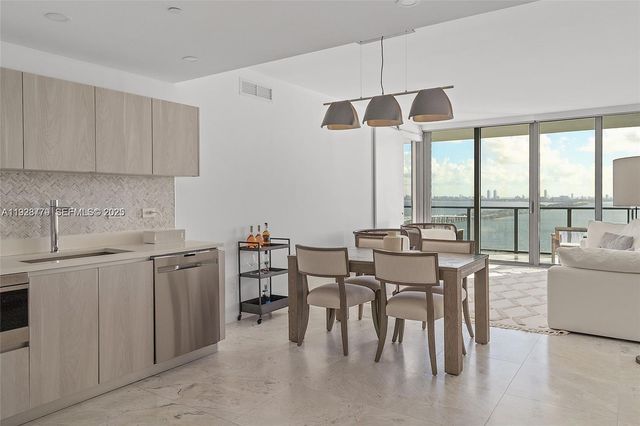 3131 NE 7th Ave 2203, Miami, FL 33137