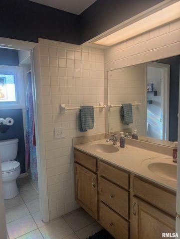 2620 HARMONY Drive, Bettendorf, IA 52722