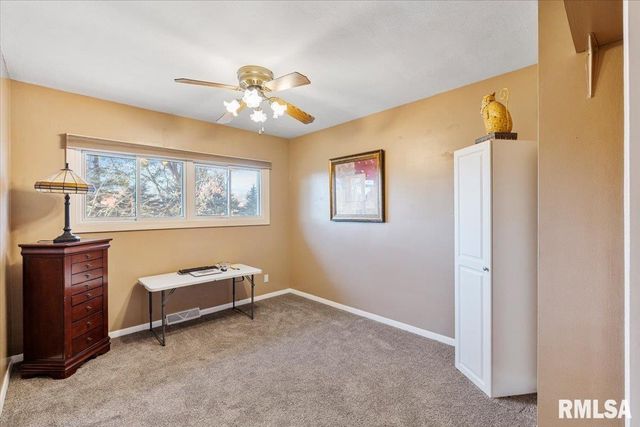 2620 HARMONY Drive, Bettendorf, IA 52722