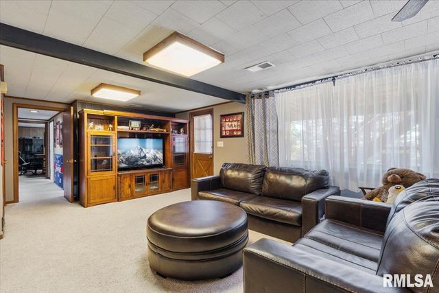 2620 HARMONY Drive, Bettendorf, IA 52722