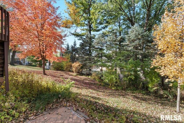 2620 HARMONY Drive, Bettendorf, IA 52722