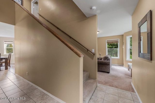 405 Brisboys RD, Sagle, ID 83860