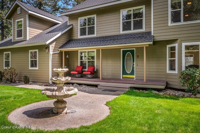 405 Brisboys RD, Sagle, ID 83860