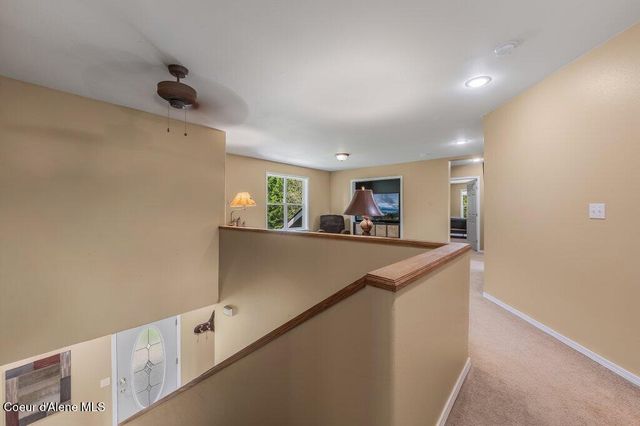 405 Brisboys RD, Sagle, ID 83860