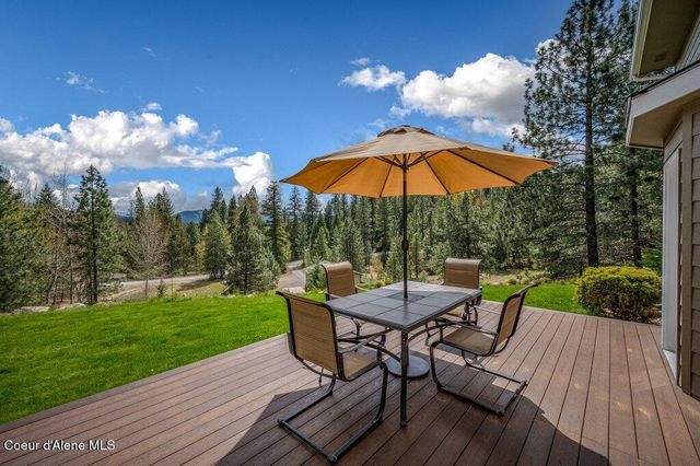 405 Brisboys RD, Sagle, ID 83860