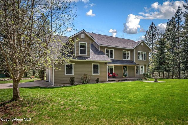 405 Brisboys RD, Sagle, ID 83860