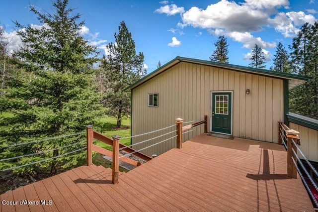405 Brisboys RD, Sagle, ID 83860